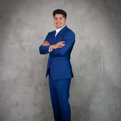 Jeremy Sifuentes, real estate agent in Los Angeles