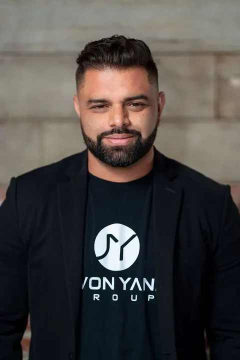 Jovon Yanez, real estate agent in Murrieta