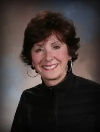 Laurinda Claus, real estate agent in Orange