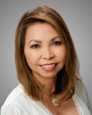 Jocelyn Schaedler, real estate agent in Aguanga