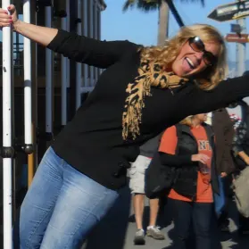 Andra Almaraz, real estate agent in Redlands