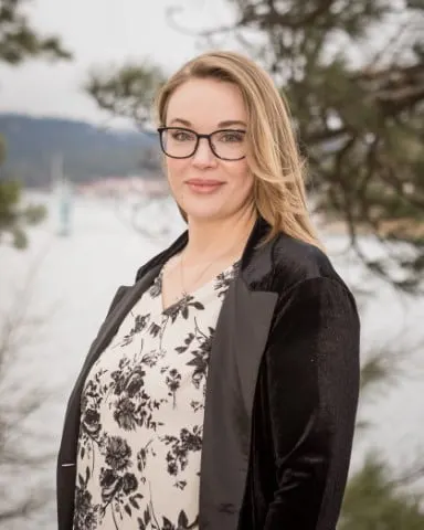 Tina Guyette, real estate agent in Crestline