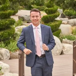 Cayden Harry, real estate agent in Hesperia