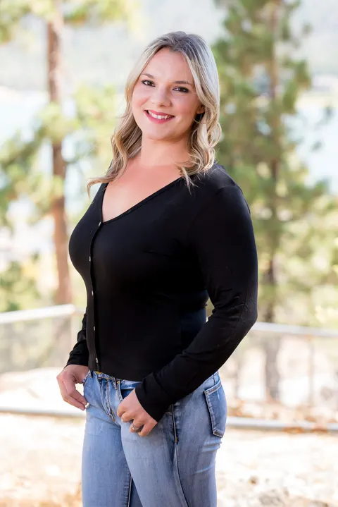 Sarah Stitt, real estate agent in Big Bear City
