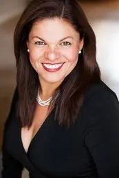 Sandy Segovia, real estate agent in Palmdale