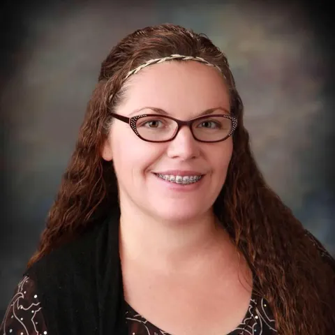 Antonette Aguilar, real estate agent in Palmdale