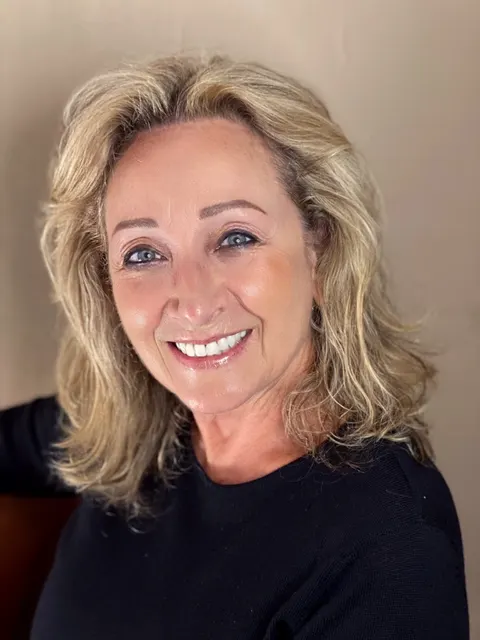 Monica Vacas, real estate agent in Burbank