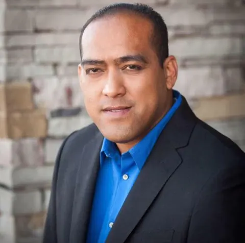 Levis Pasco Obando, real estate agent in Palmdale