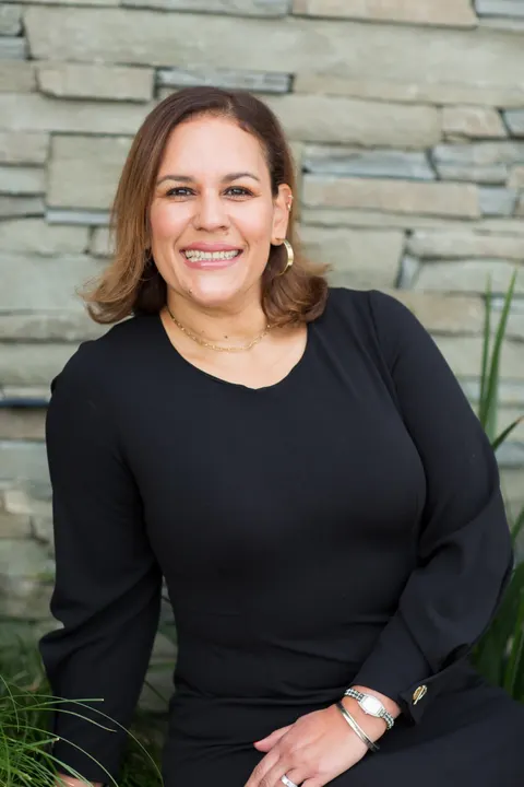 Gudelia Portillo, real estate agent in Saugus
