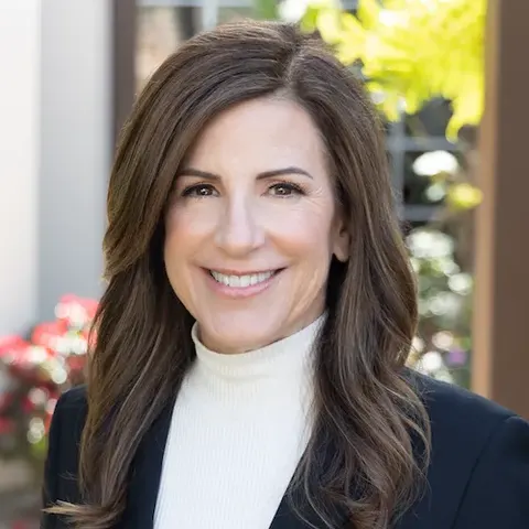 Jill Schwartz, real estate agent in Lake Balboa