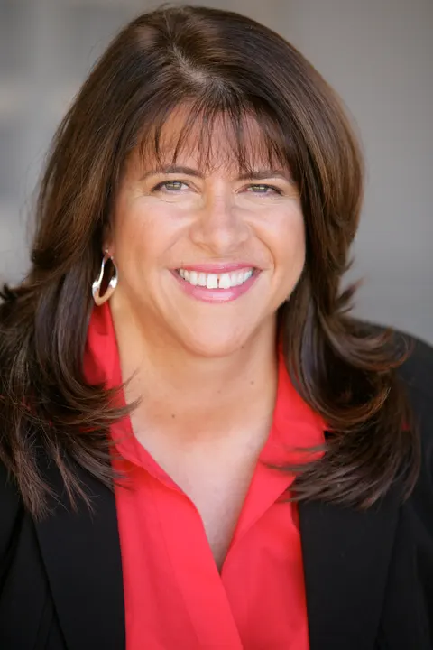 Nathalie Marles, real estate agent in Agua Dulce