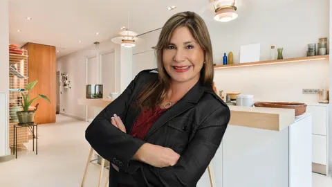 Tanya Castillo, real estate agent in Palmdale