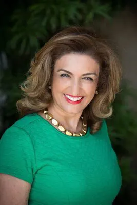 Suzy Seropian, real estate agent in Porter Ranch