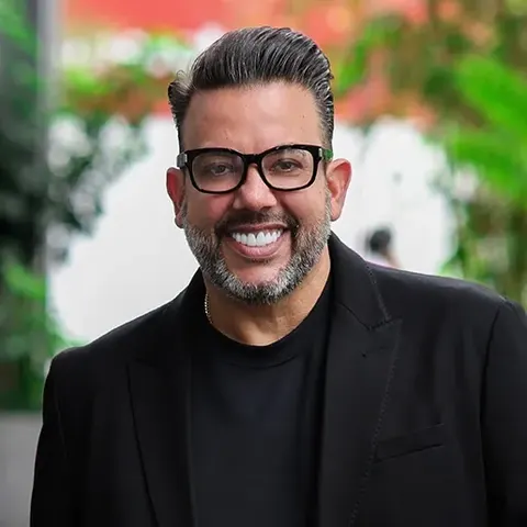Erik Rojas, real estate agent in Los Angeles