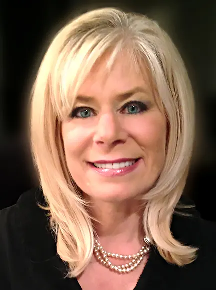 Lois Stone, real estate agent in Calabasas