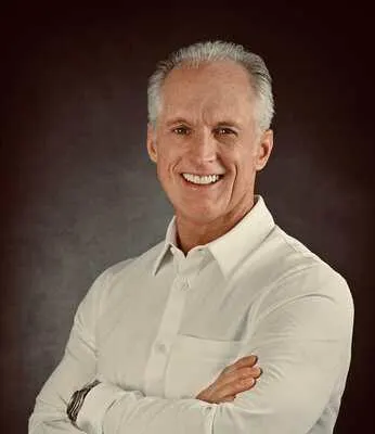 Kris Owen, real estate agent in Stevenson Ranch