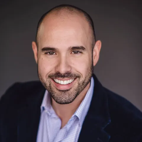 Armando Padilla, real estate agent in Saugus