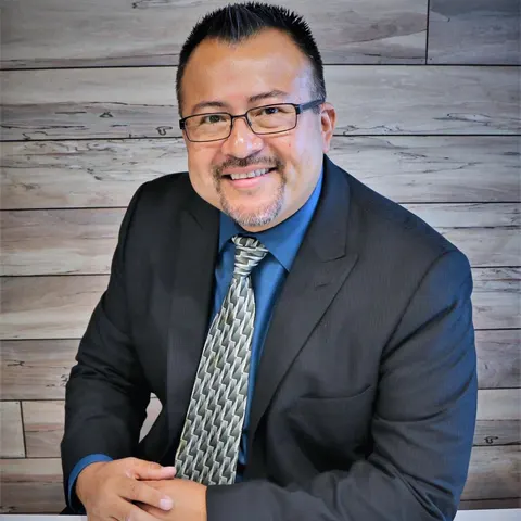Tony Diaz, real estate agent in Los Angeles