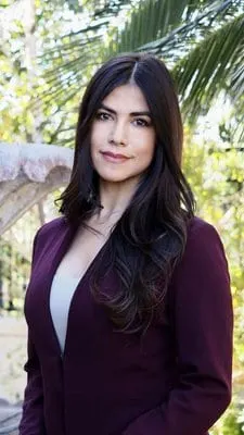 Claudia Patino, real estate agent in Northridge