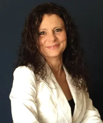 Victoria Lipa, real estate agent in North Hills