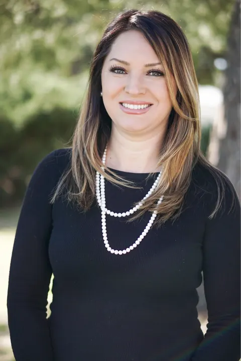 Rosa Valencia, real estate agent in Lancaster
