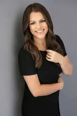 Tamara Tambe, real estate agent in Encino