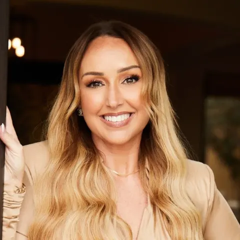 Rebecca Locke, real estate agent in Stevenson Ranch