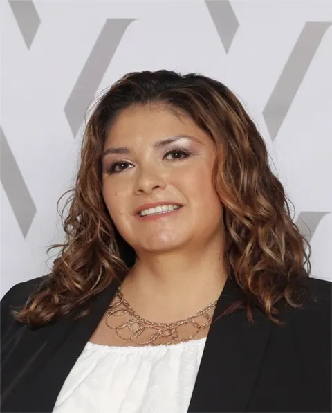 Mary Torres, real estate agent in Arleta