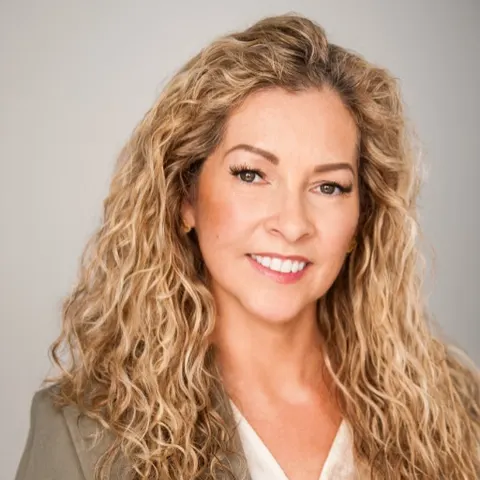 Sonia Restrepo, real estate agent in Palmdale