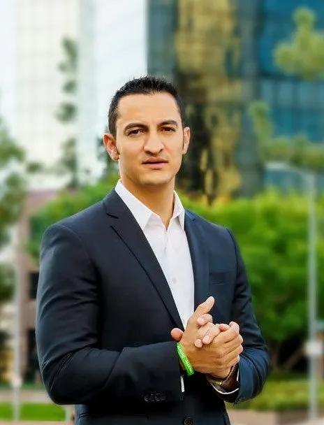 Andres Hoyos Rodriguez, real estate agent in Los Angeles