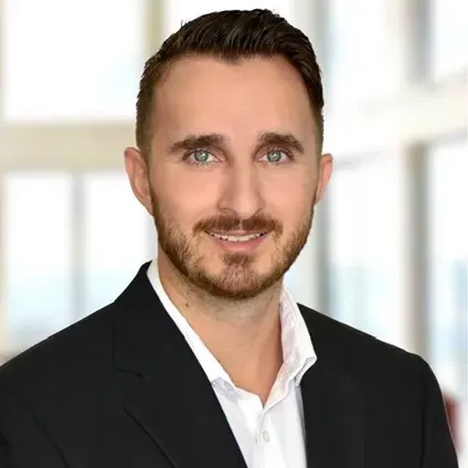 Oliver Darwich, real estate agent in West Hills