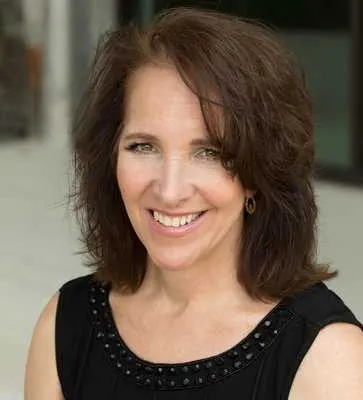 Nadine Mcnulty, real estate agent in Northridge