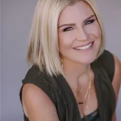 Tricia Fossa, real estate agent in Valencia