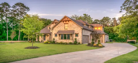 Dana Pope, real estate agent in Acton