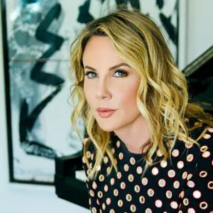 Holly York, real estate agent in Los Angeles
