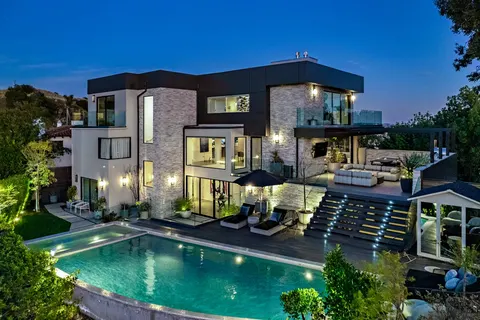Jeff Brandolino, real estate agent in Canyon Country