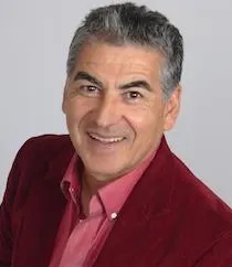 Mario Beltran, real estate agent in Lancaster