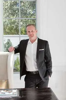 Oren Mordkowitz, real estate agent in Encino