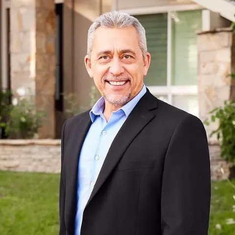 Jesse Del Rio, real estate agent in Simi Valley