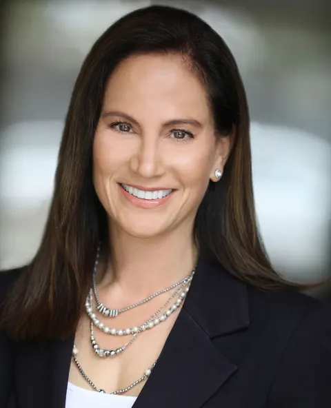 Stephanie Vitacco, real estate agent in Woodland Hills