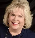 Sandra Gibson, real estate agent in Chatsworth