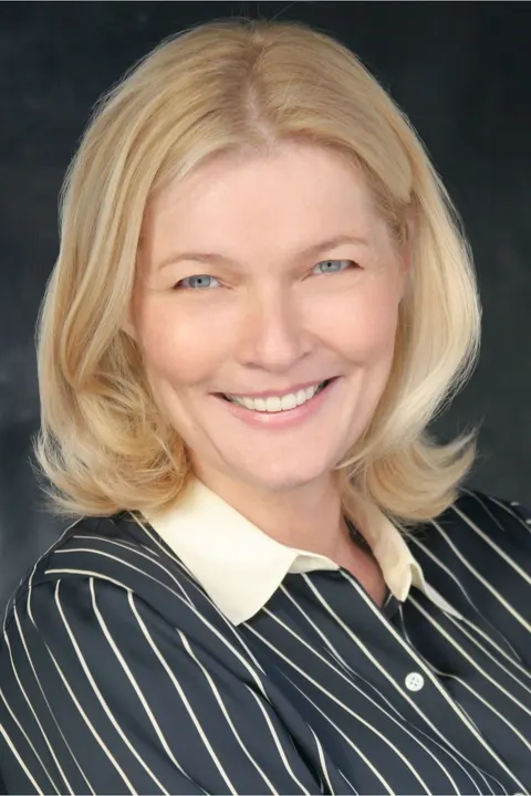 Jeanet Moltke, real estate agent in Calabasas
