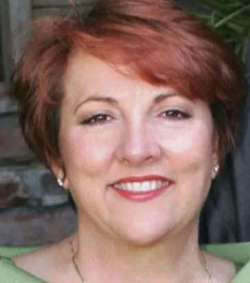 Roxie Ramey, real estate agent in Encino