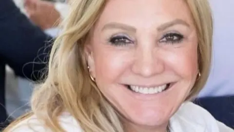 Monica Barkley, real estate agent in Valencia