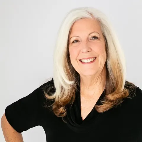Danise Davis, real estate agent in Newhall