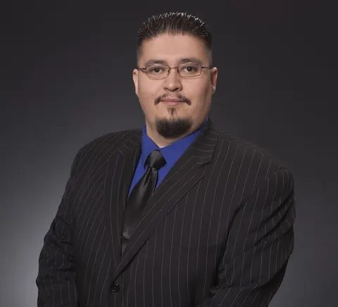 Vincent Reyna, real estate agent in Fresno