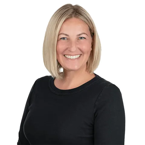 Megan Thompson, real estate agent in Fresno