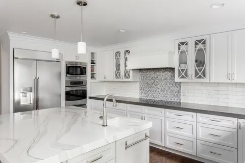 Lynette Baker, real estate agent in Clovis
