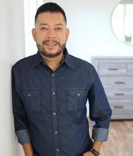 Fernando Amaya, real estate agent in Los Angeles
