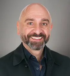 Alen Agadzhanyan, real estate agent in Burbank